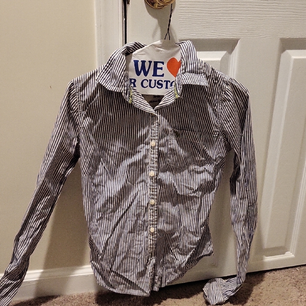 Abercrombie & Fitch Women's Blue and White Striped Blouse
